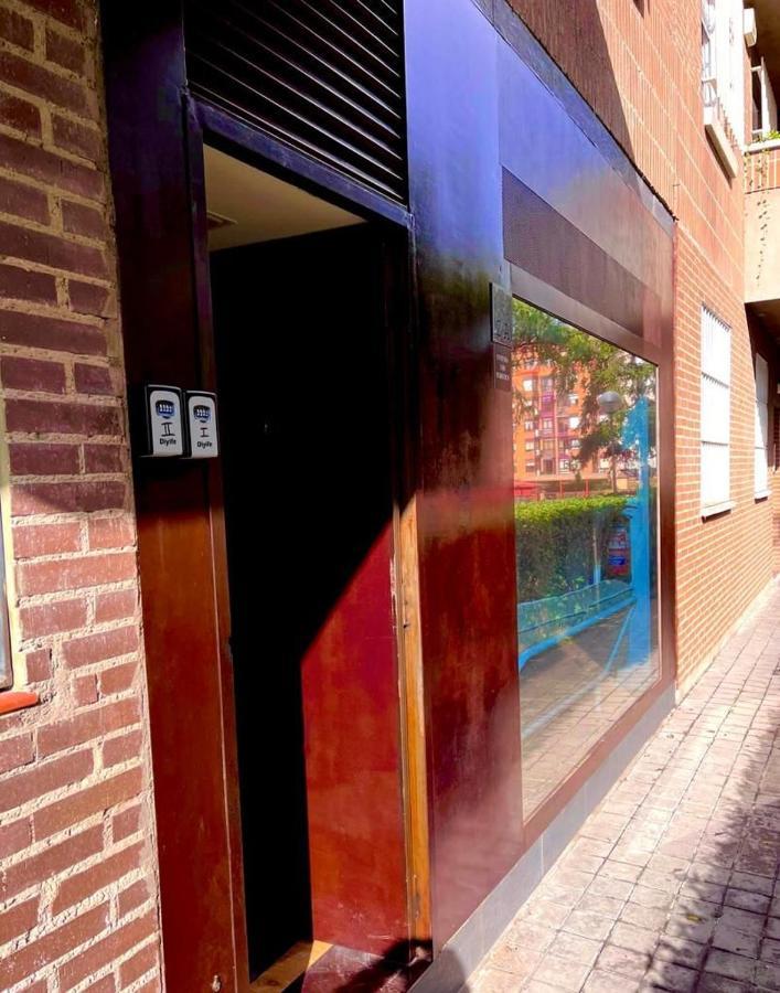 Homeabout Madrid Rio Apartment Kültér fotó